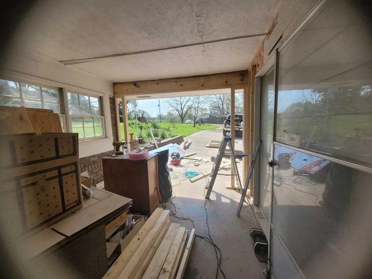 Air movers and dehumidifier for Drying & Dehumidification in Leonardtown